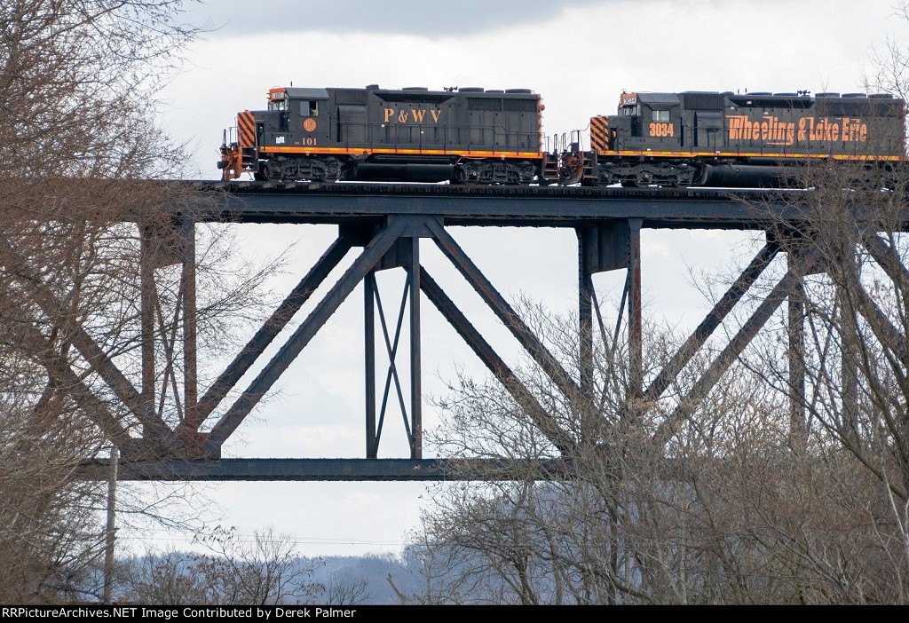 WE 101 crossing the Monongahela 